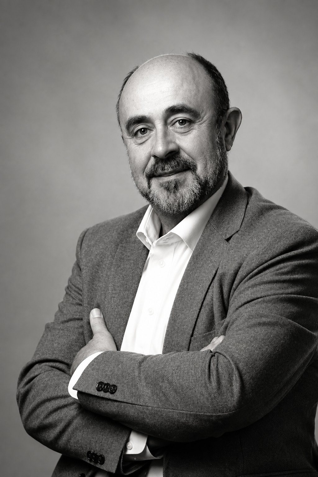 Retrato del Dr. Ramón Martínez Vilariño, director médico de Dental Balea